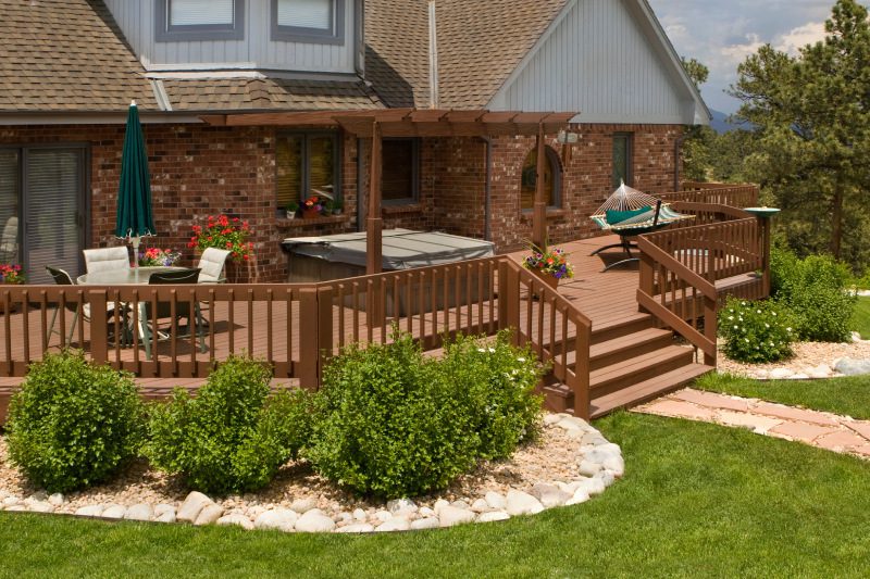 Fences, pergolas, decks